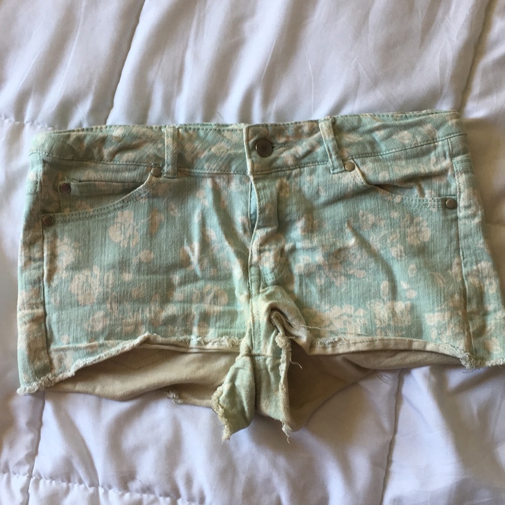 Teal flower print shorts